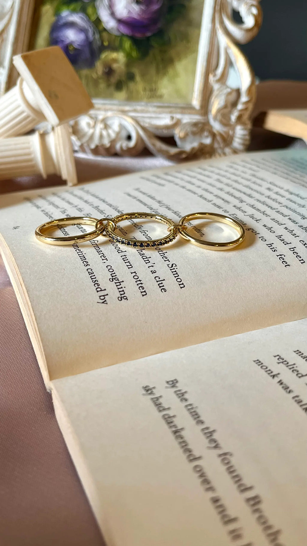 Charming Loop Ring