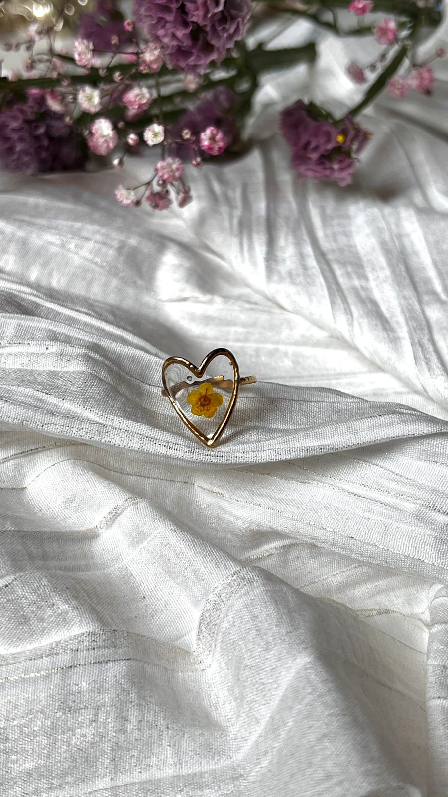 Flower ring yellow