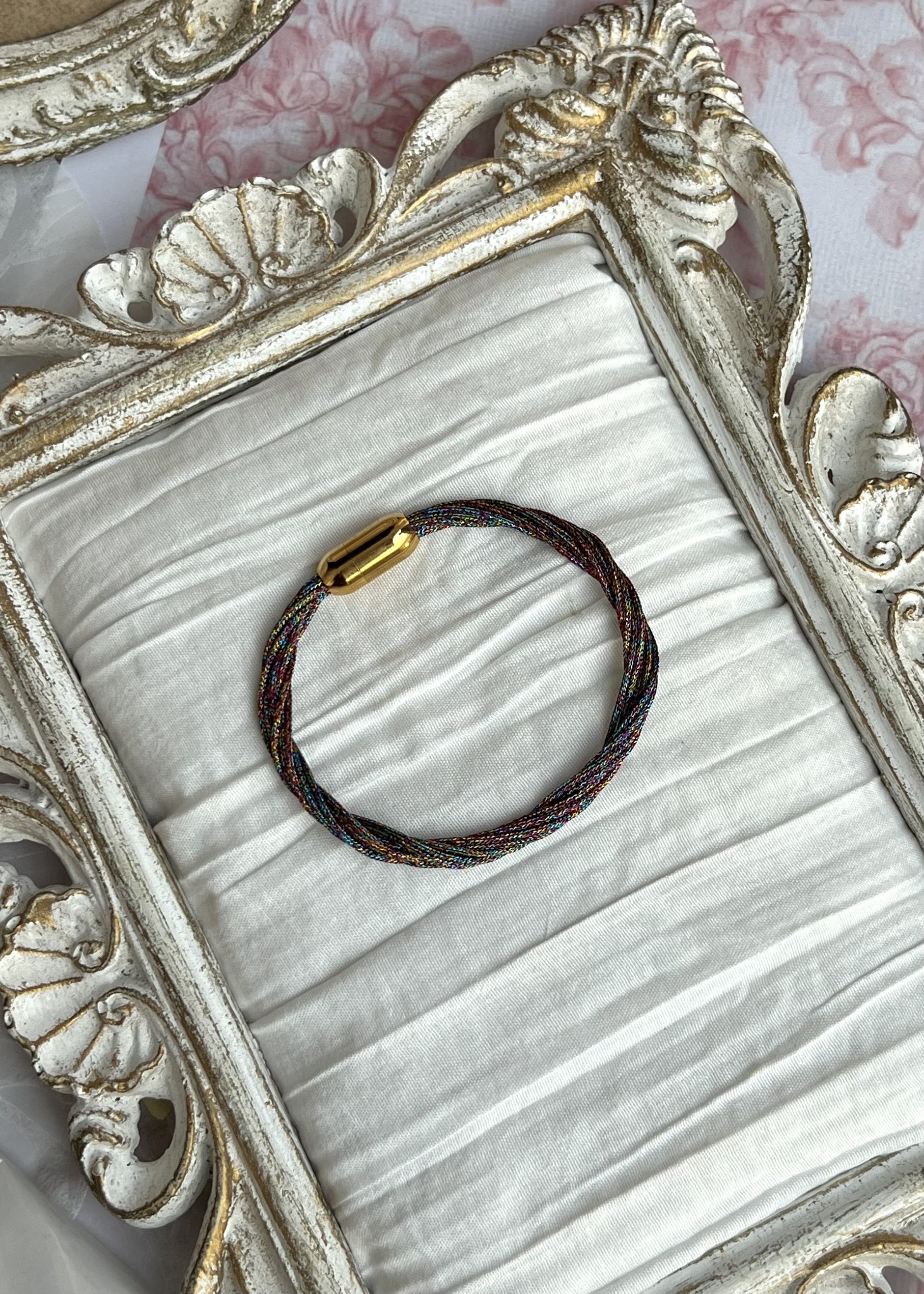The click bracelet kaleidoscope