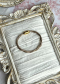 The click bracelet sandstone