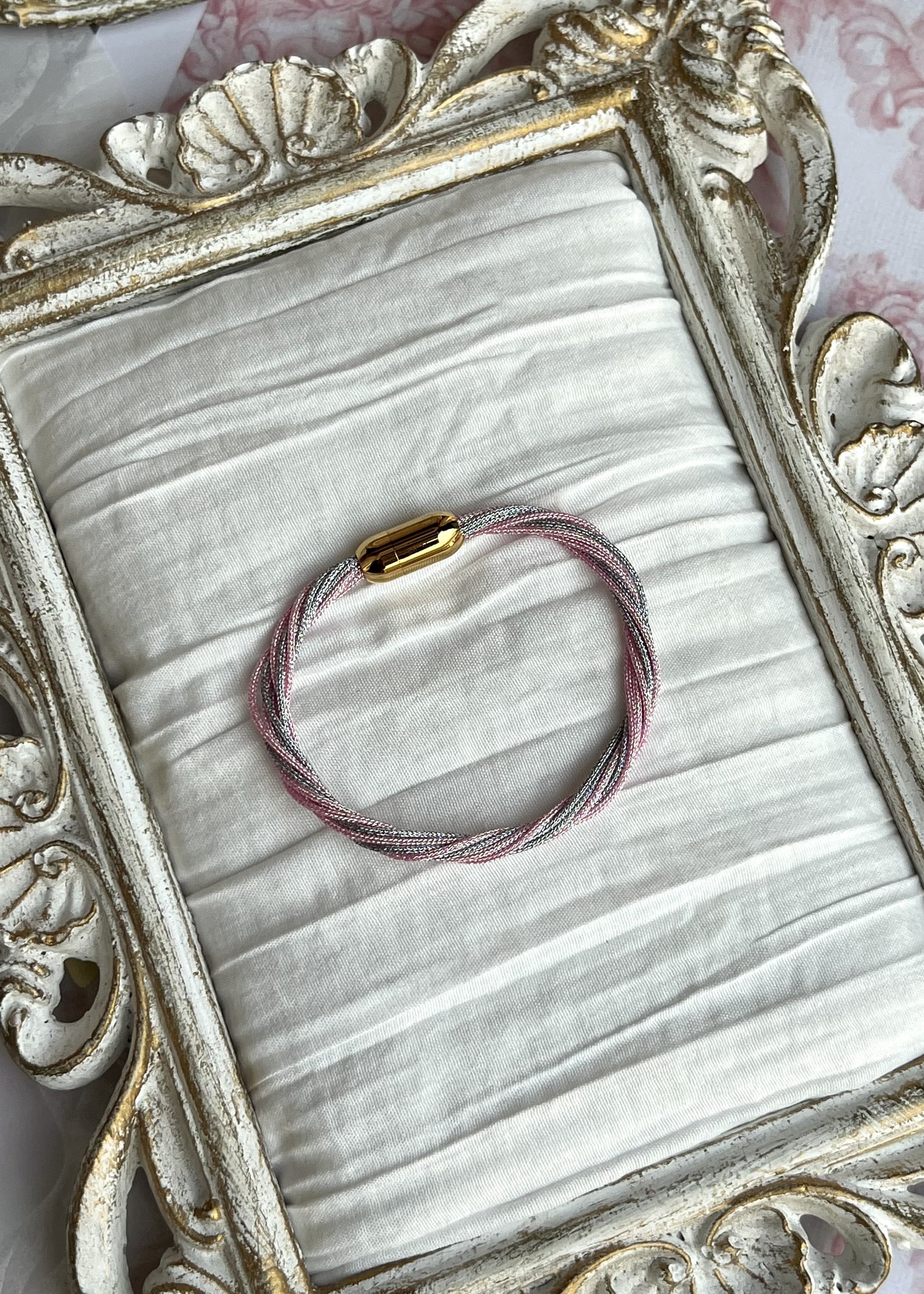 The click bracelet dusty mauve