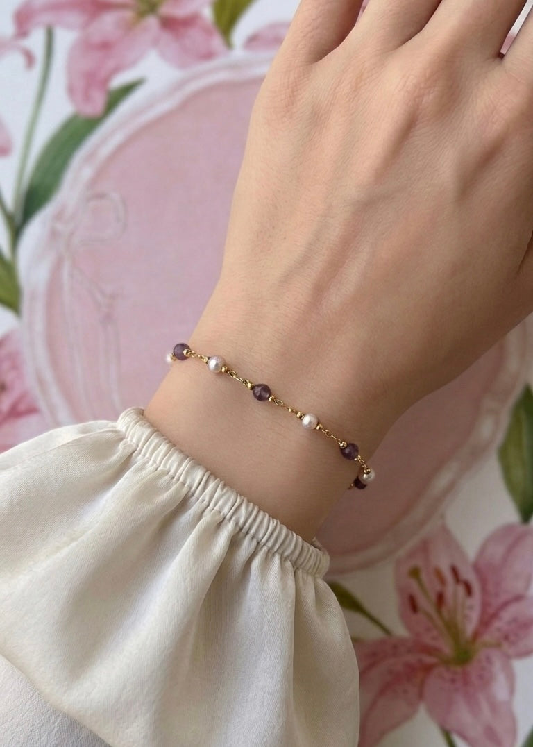 Lilac pearl bracelet