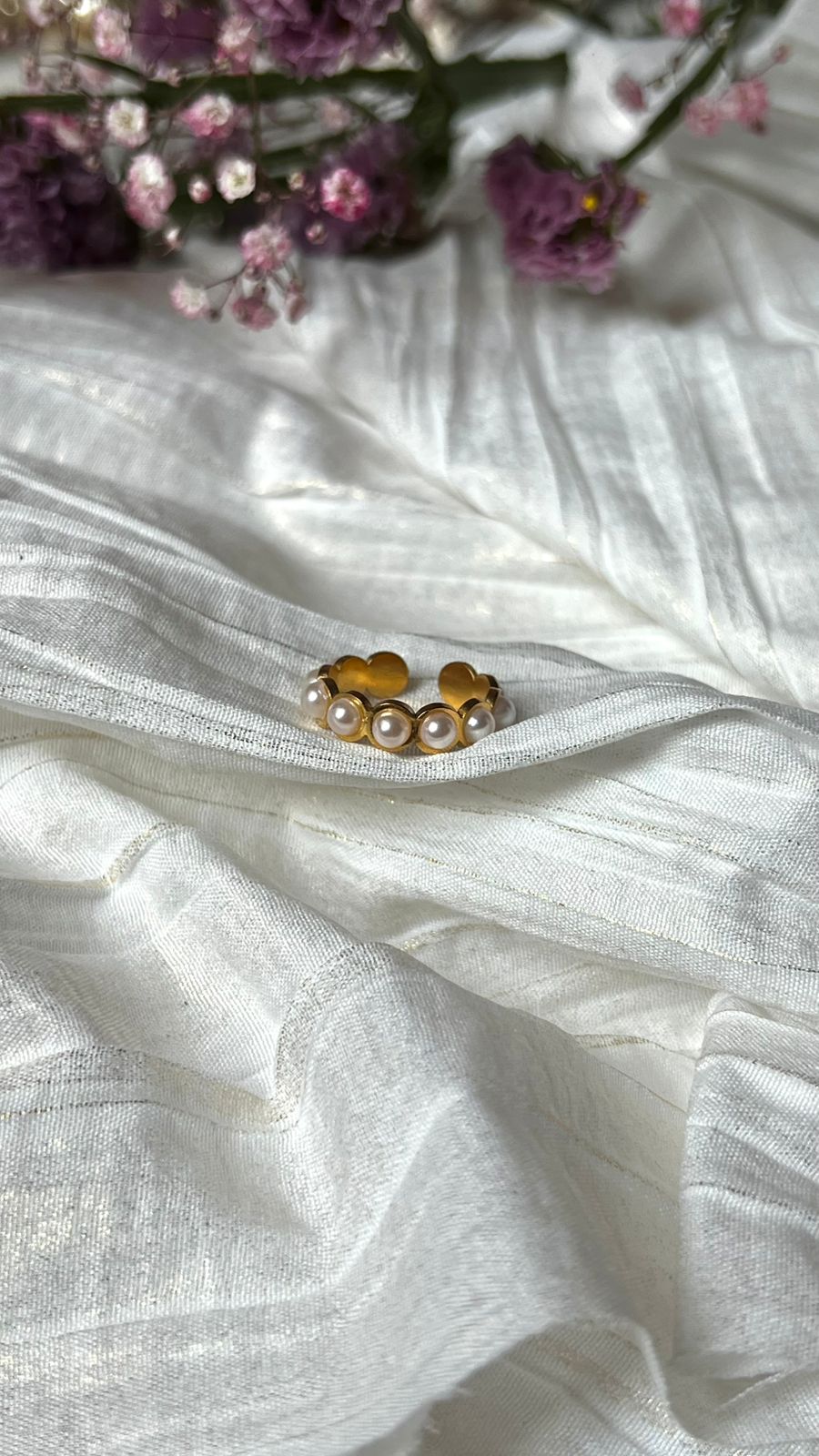 Round pearl ring new