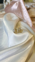 Round pearl piercing