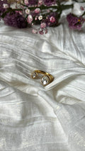 Scarlet Ring white