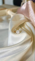 Shiny White Flower Piercing