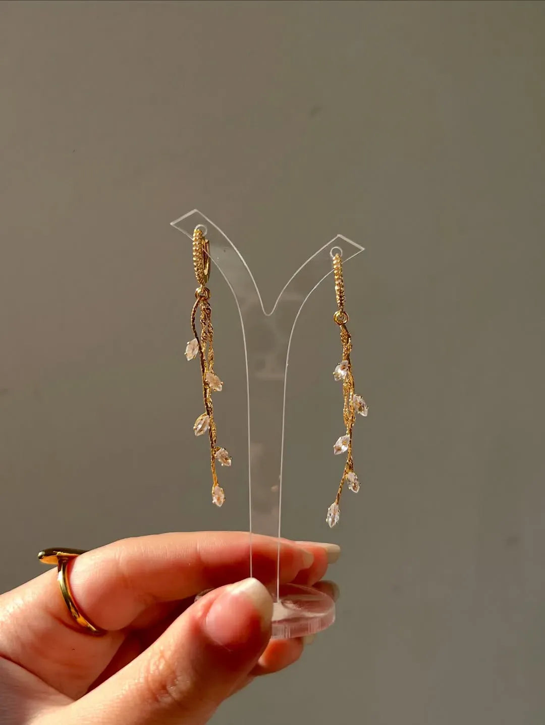 Small Golden Leaves Earrings