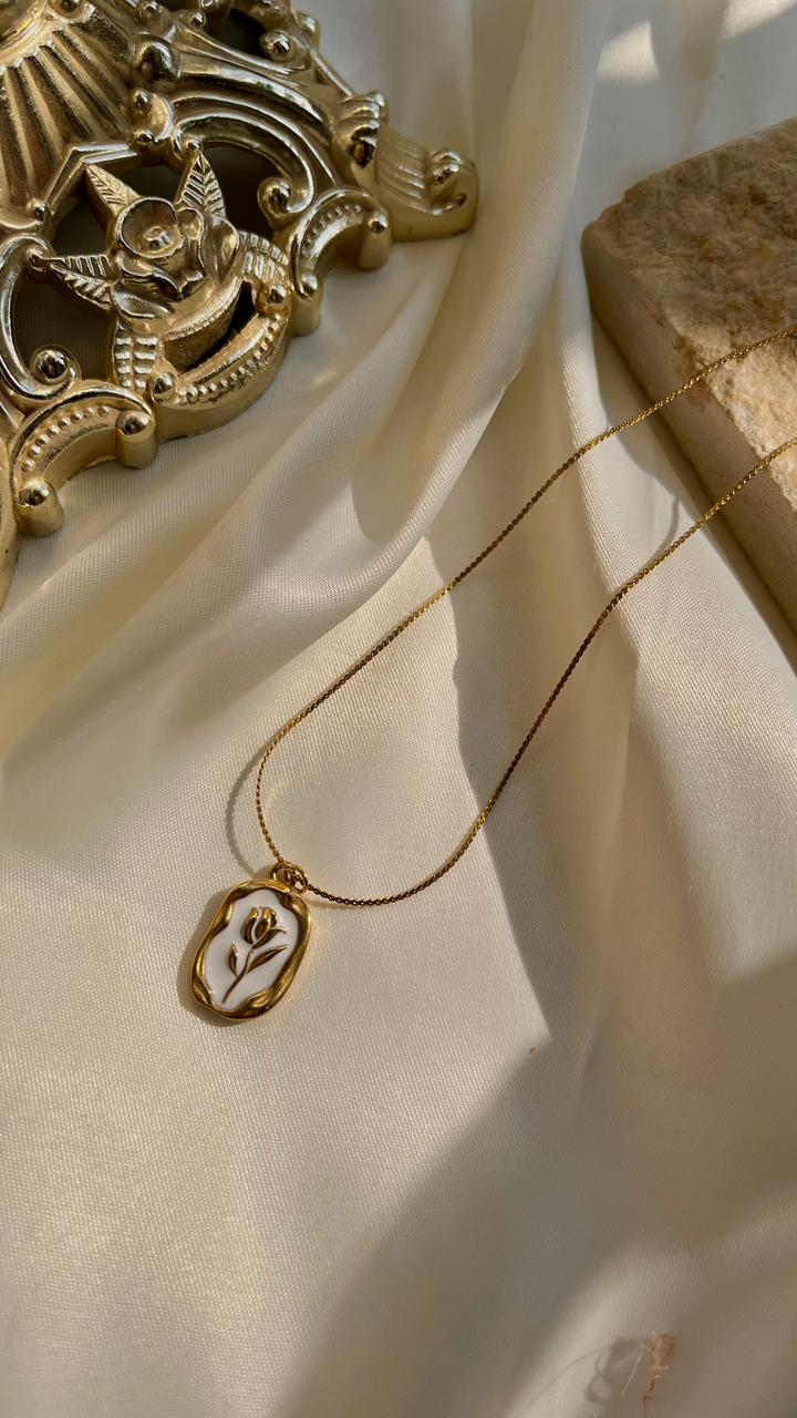 Tulip Necklace